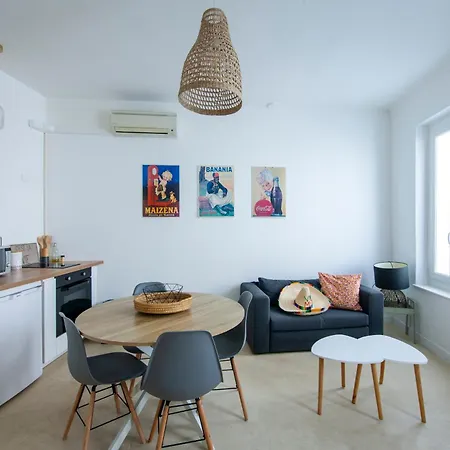 Apartamento Cocooning Avec Petite Cour Extérieure